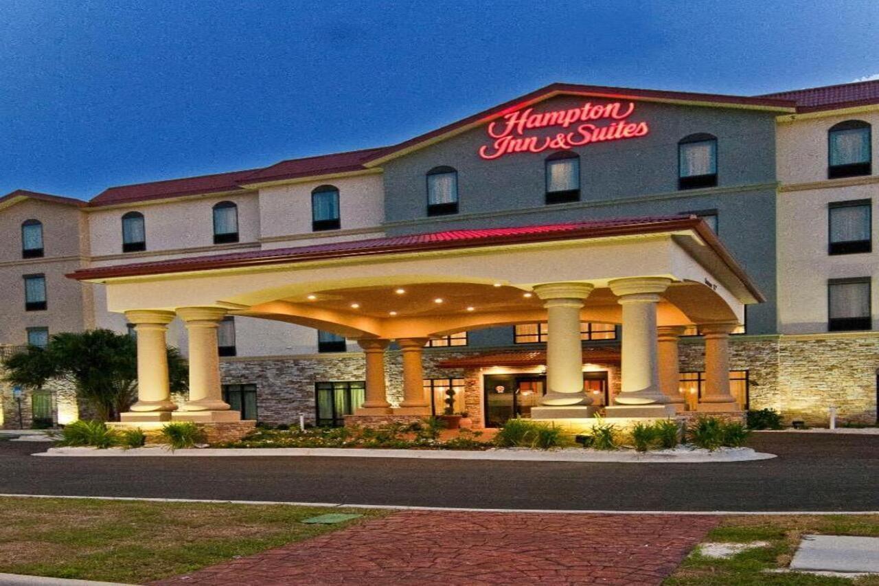 Ferry Pass Hampton Inn & Suites Pensacola/I-10 Pine Forest Road מראה חיצוני תמונה