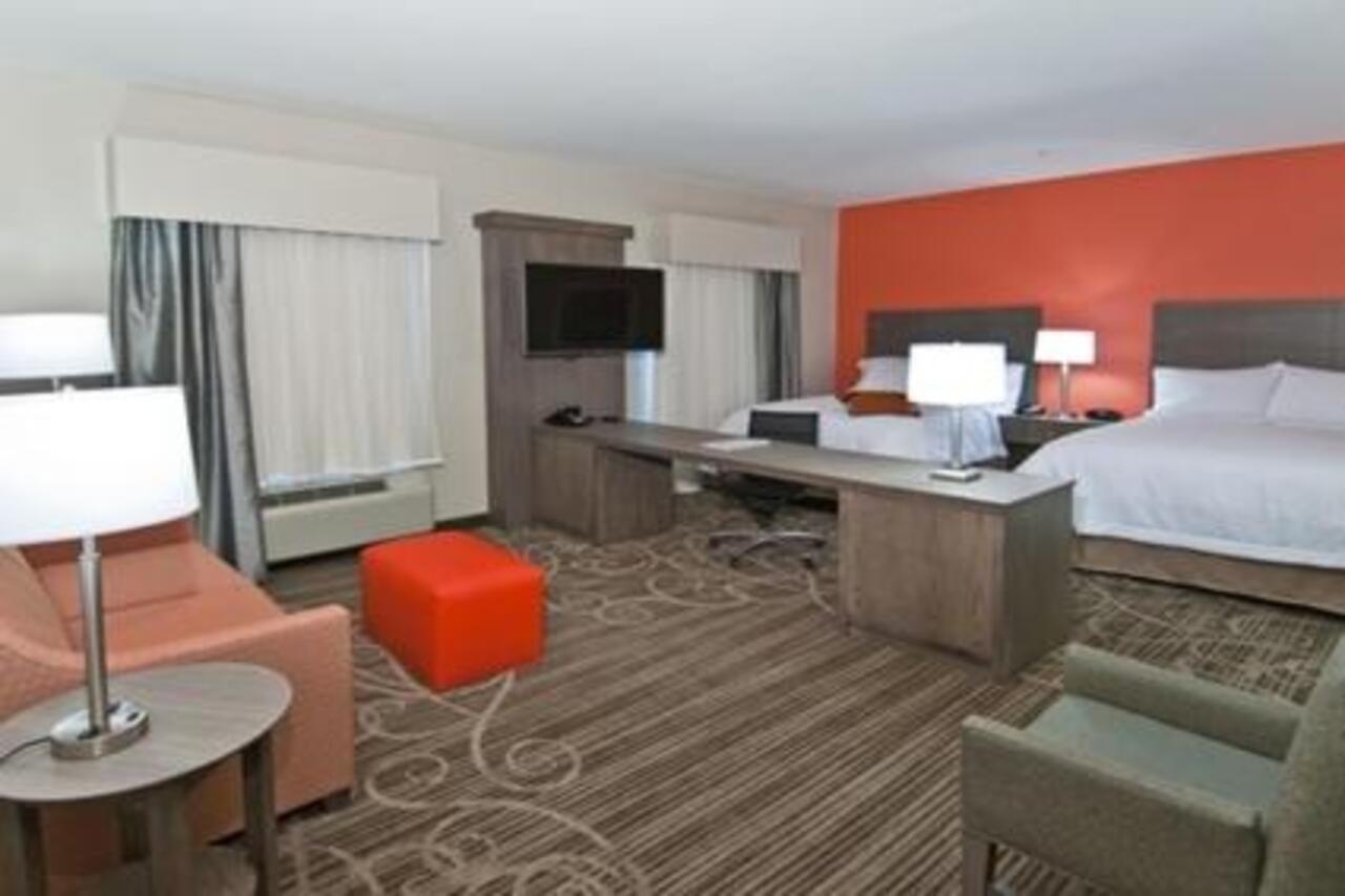 Ferry Pass Hampton Inn & Suites Pensacola/I-10 Pine Forest Road מראה חיצוני תמונה