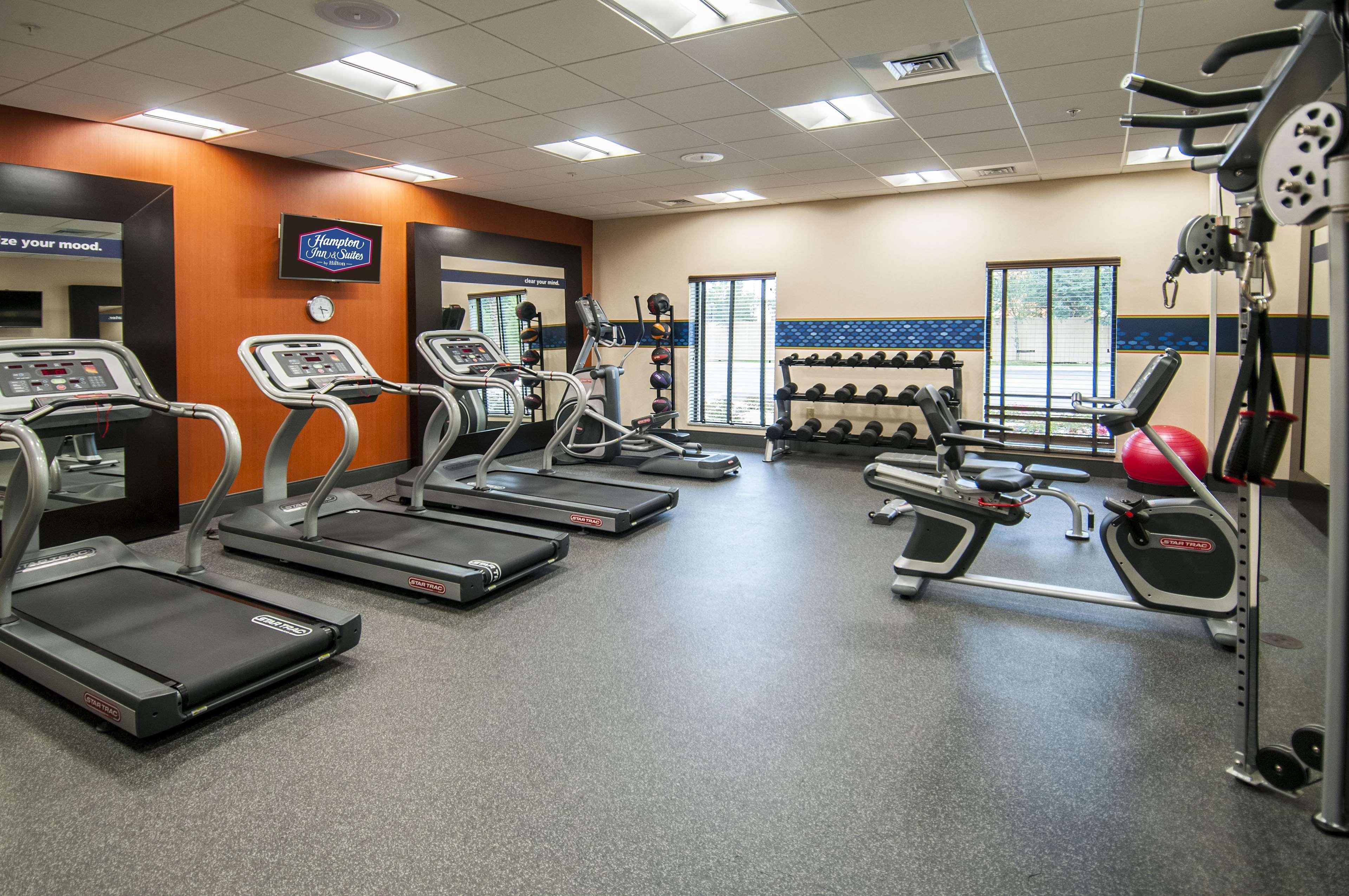Ferry Pass Hampton Inn & Suites Pensacola/I-10 Pine Forest Road מראה חיצוני תמונה