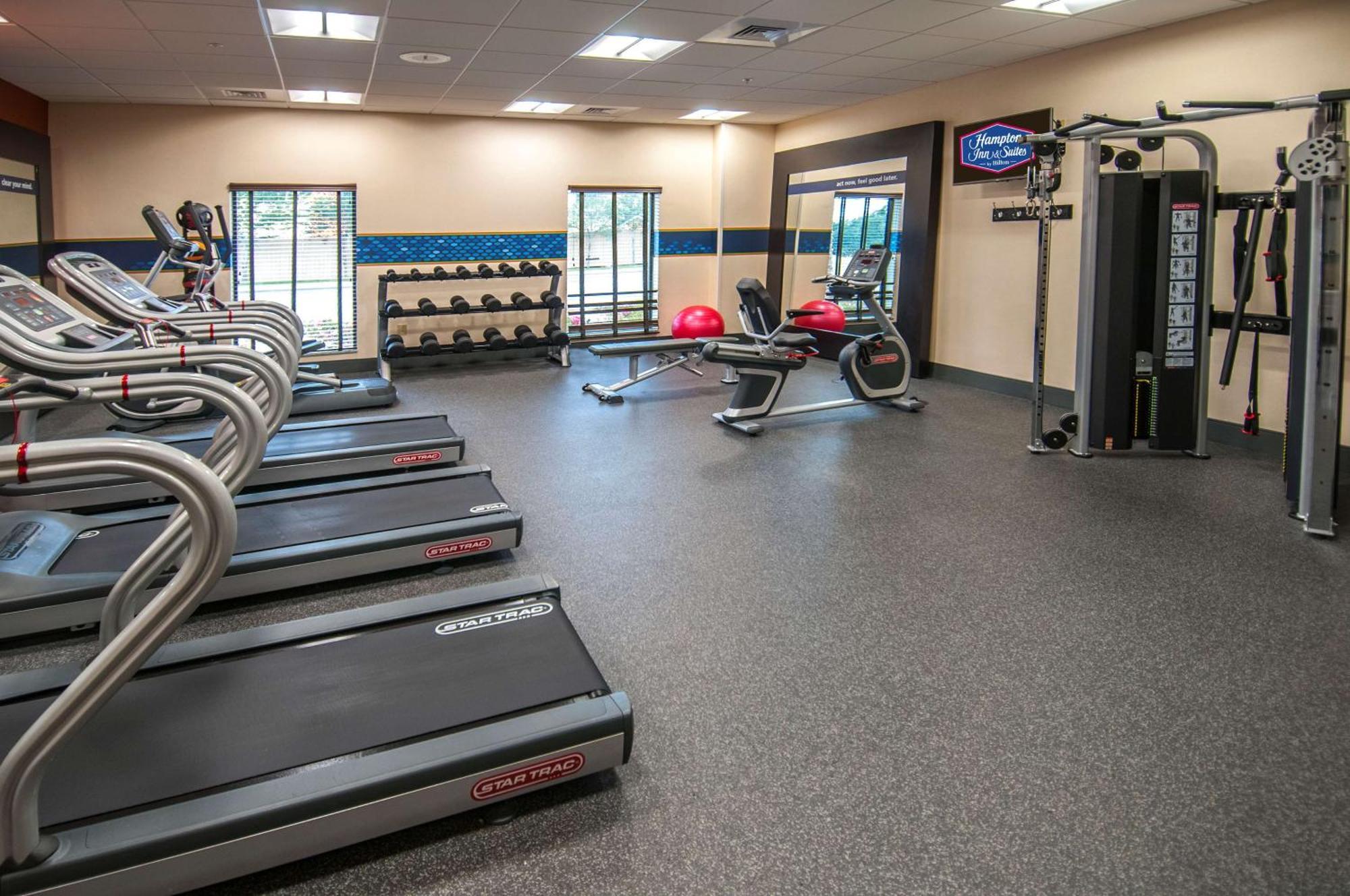 Ferry Pass Hampton Inn & Suites Pensacola/I-10 Pine Forest Road מראה חיצוני תמונה