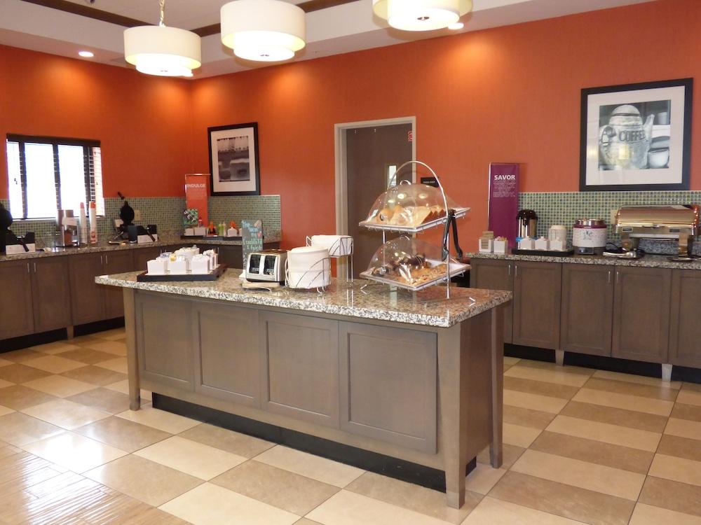 Ferry Pass Hampton Inn & Suites Pensacola/I-10 Pine Forest Road מראה חיצוני תמונה