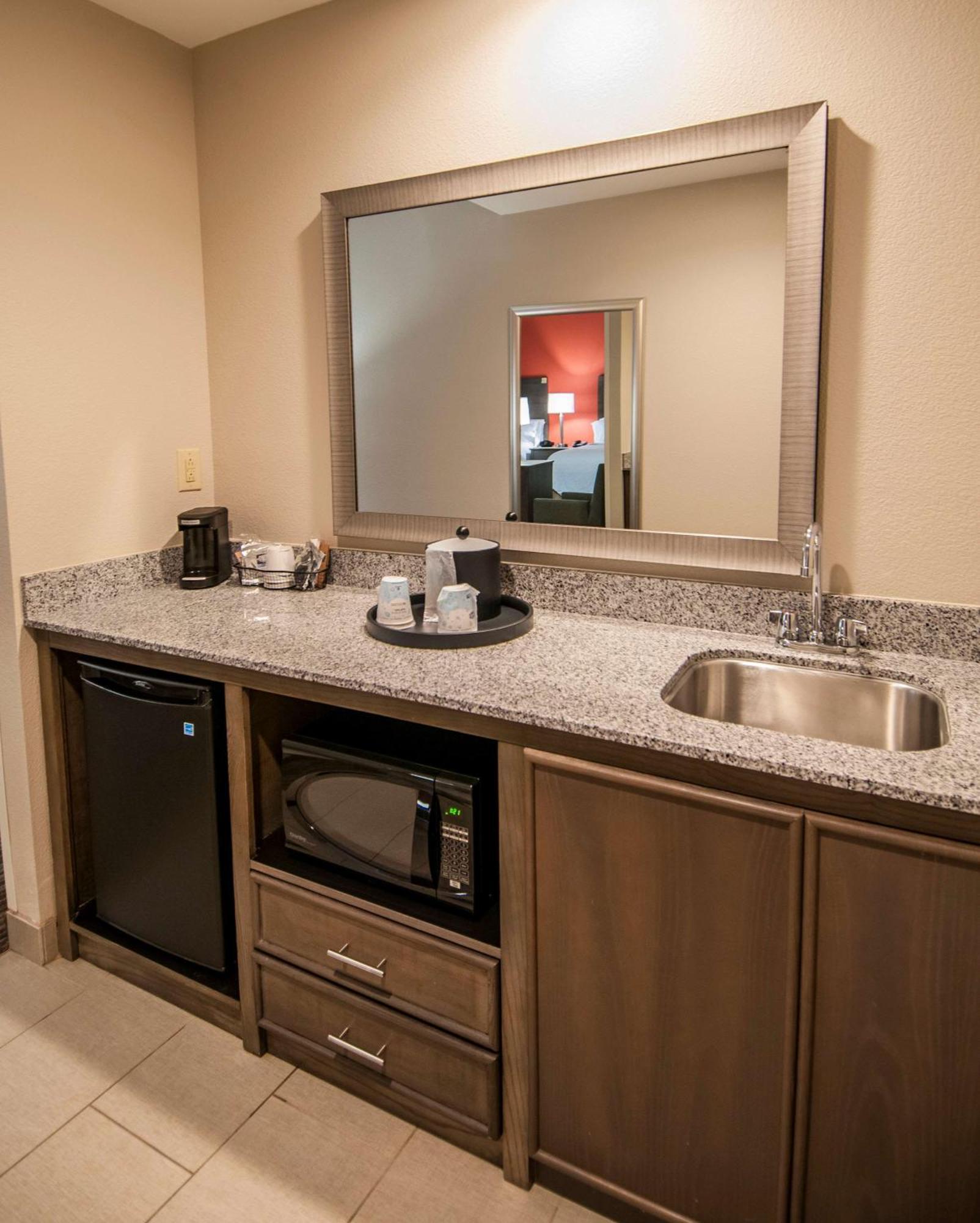 Ferry Pass Hampton Inn & Suites Pensacola/I-10 Pine Forest Road מראה חיצוני תמונה
