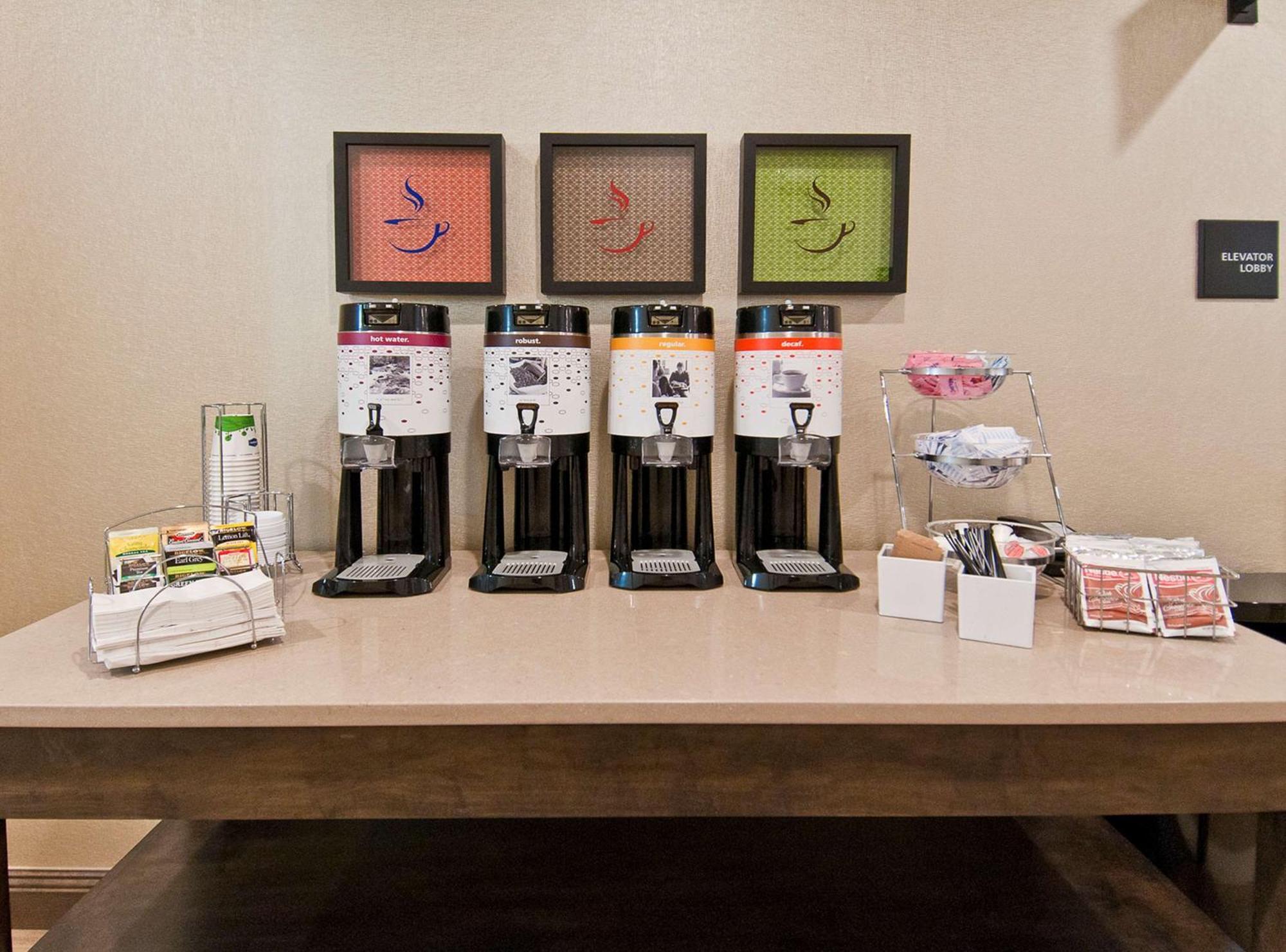 Ferry Pass Hampton Inn & Suites Pensacola/I-10 Pine Forest Road מראה חיצוני תמונה